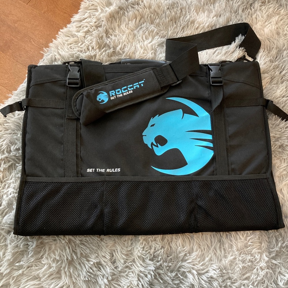 Monitor Traveling Bag 20 - 24 Inches Roccat Tusko
